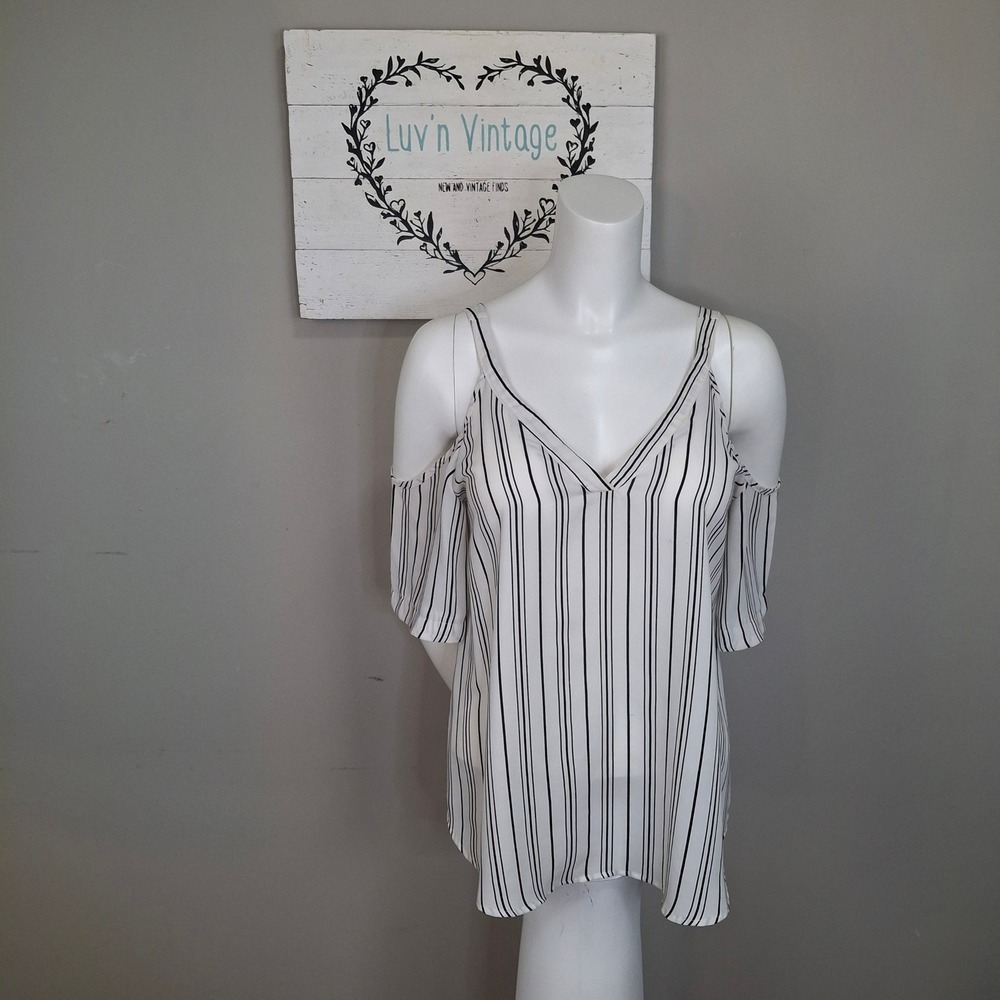 Womens Striped Cold Shoulder V Neck Top Size‎ M Black White
